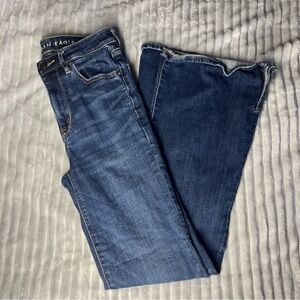 AMERICAN EAGLE Super High Rise Flare Jeans